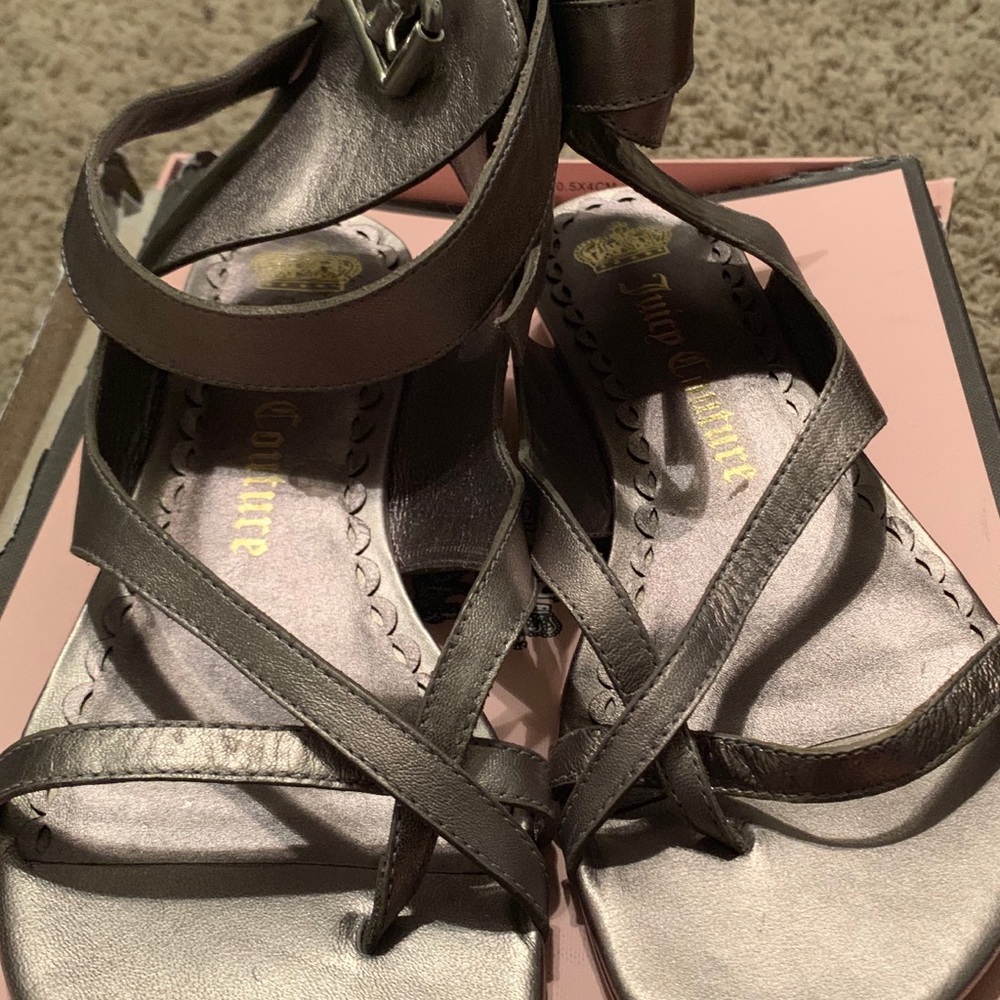 Juicy Couture sandals